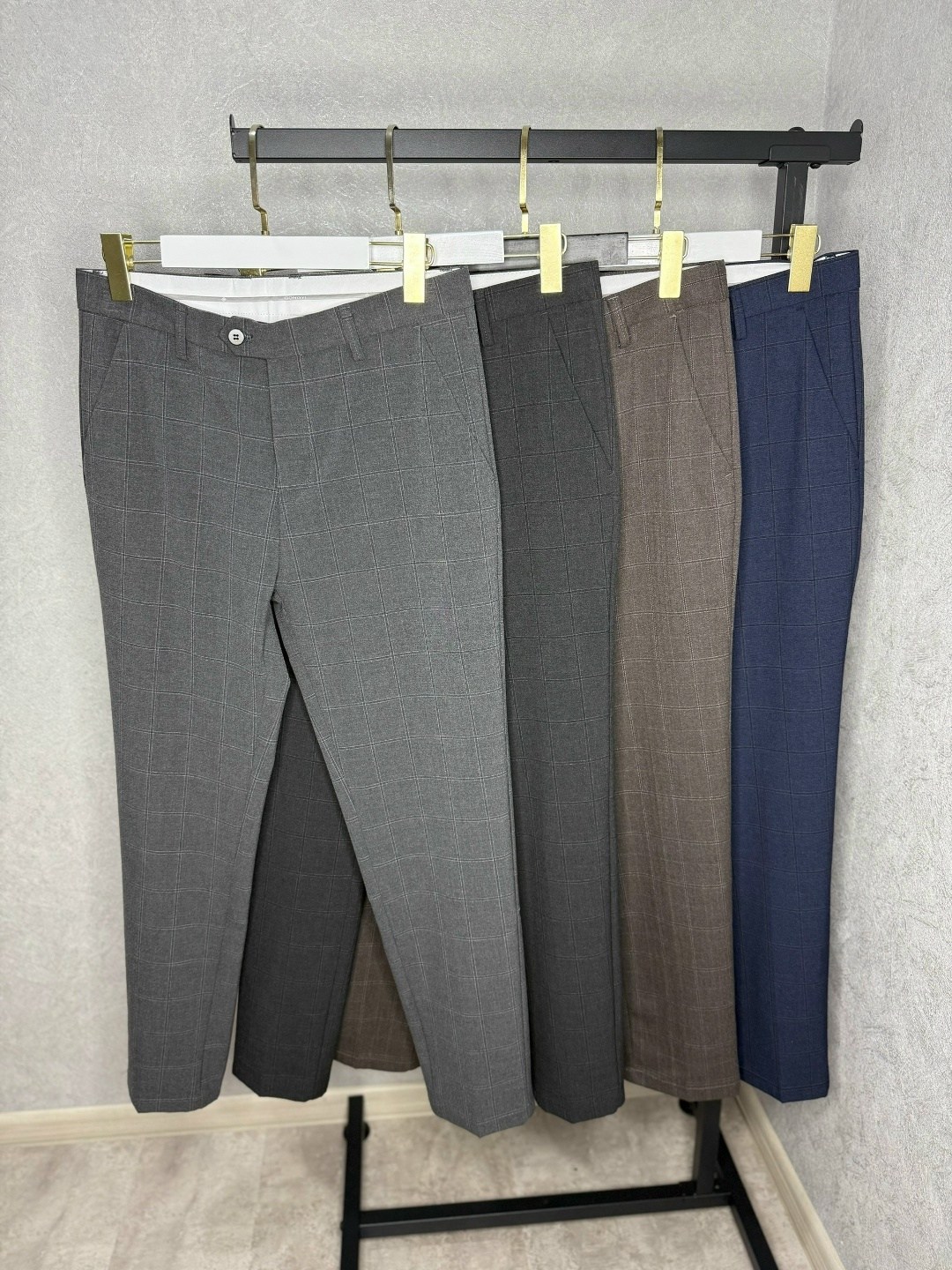 классические брюки мужские,мужские костюмные брюки,мужские брюки,прямые брюки мужские,брюки на мужчине