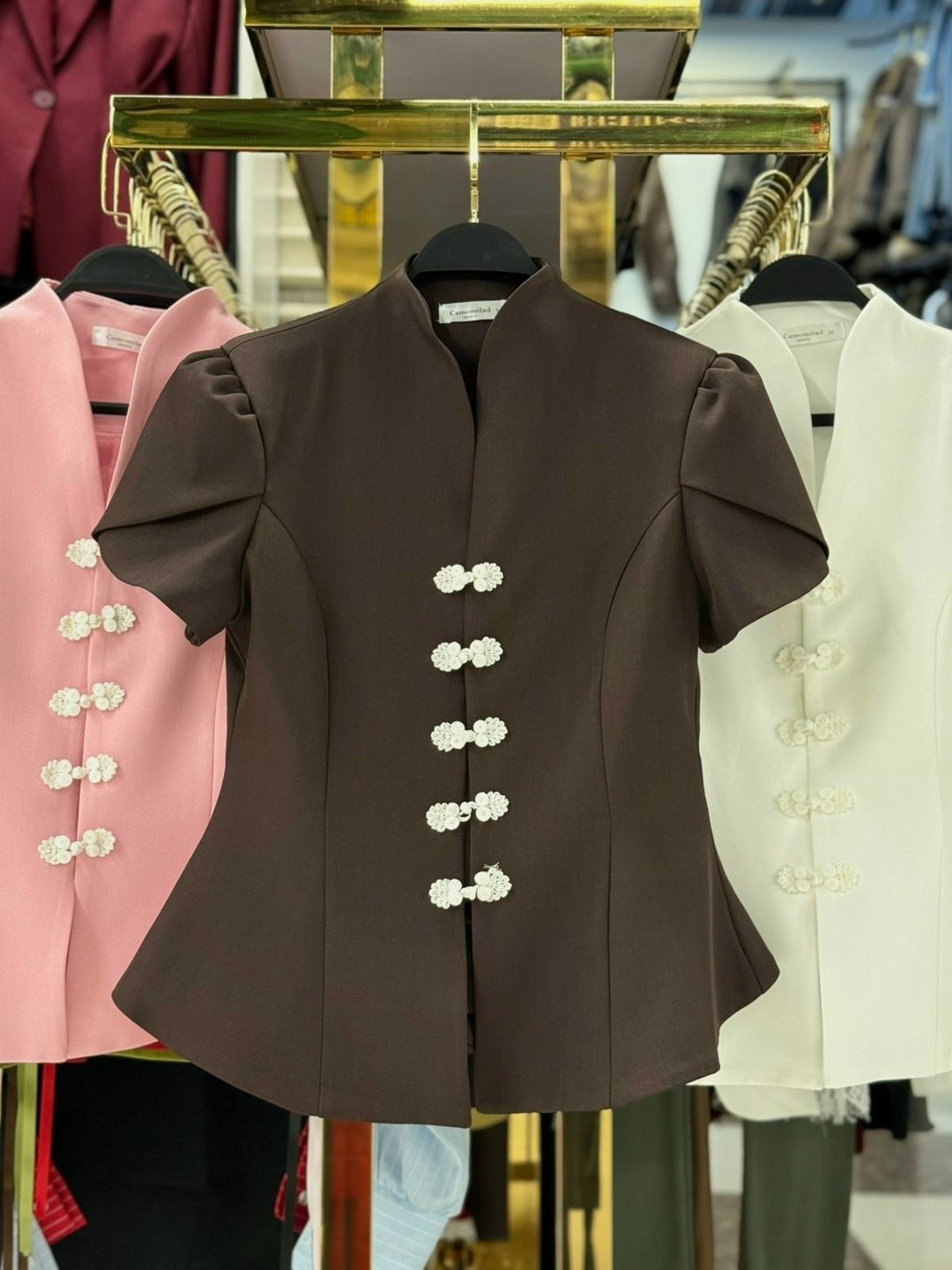 стильный наряд,брючный костюм,женская блузка,жакет