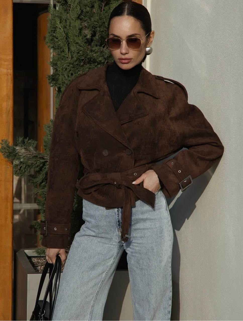 куртка косуха замшевая коричневая с поясом tadari,женская куртка из замши шоколад,куртка косуха замшевая коричневая tadari,куртка замшевая женская,куртка замшевая