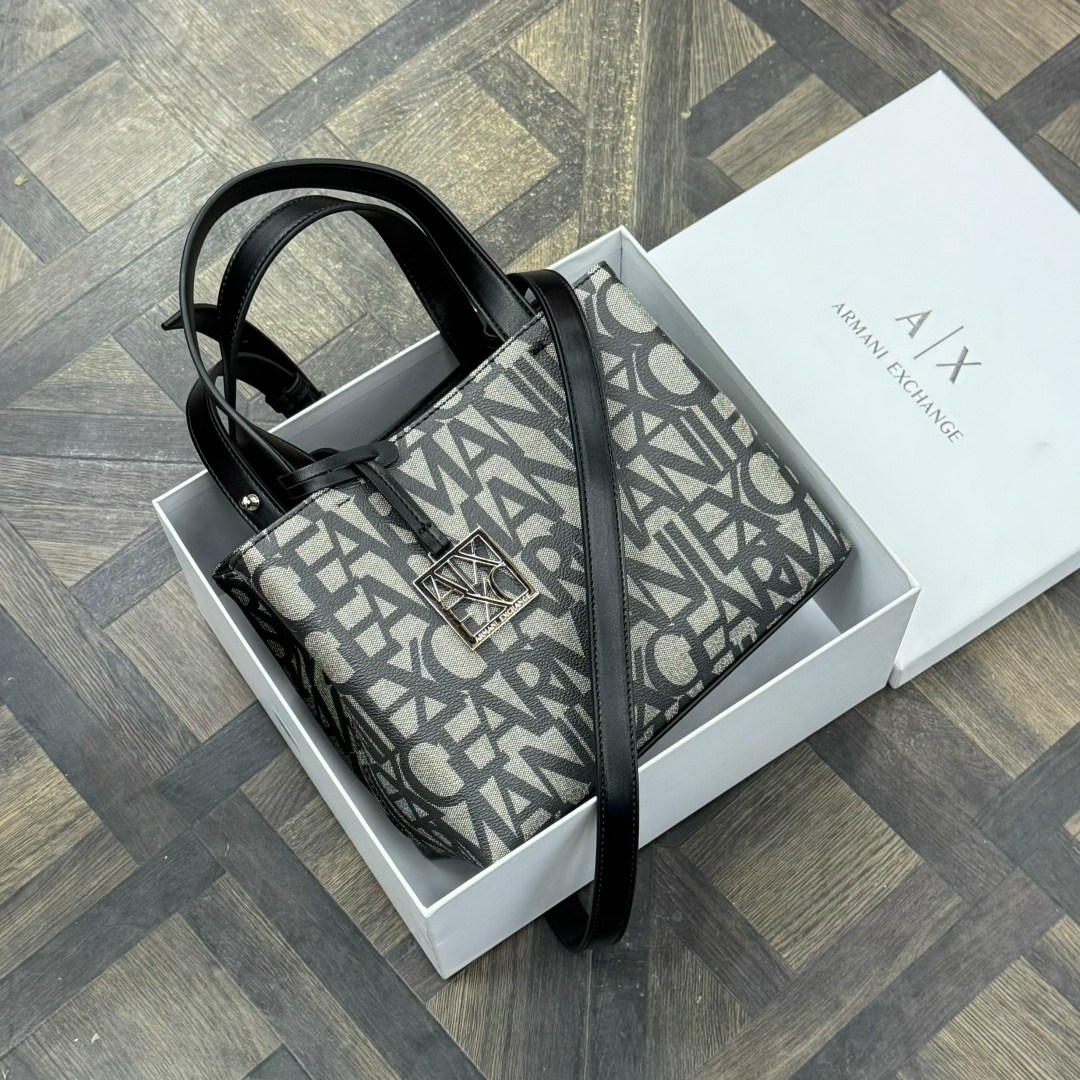 сумка armani exchange женская,armani exchange сумка,сумка армани эксчендж,сумка,сумка armani exchange черный