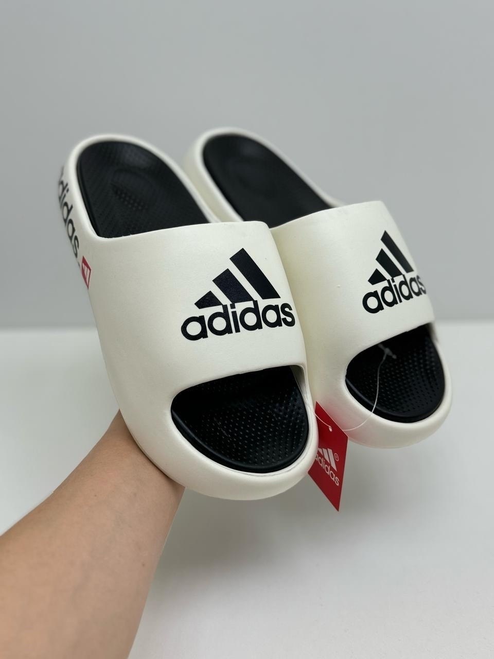 шлепанцы adidas,adidas сланцы,шлепки adidas,шлепанцы летние adidas,сланцы мужские adidas