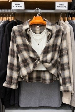 девушка,женщин,внешность красивая,рубашка,рубашка женская