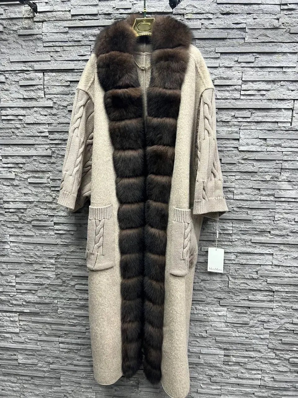 кардиган с мехом песца,кардиган с мехом,длинный кардиган с мехом,пальто с мехом,меховой кардиган