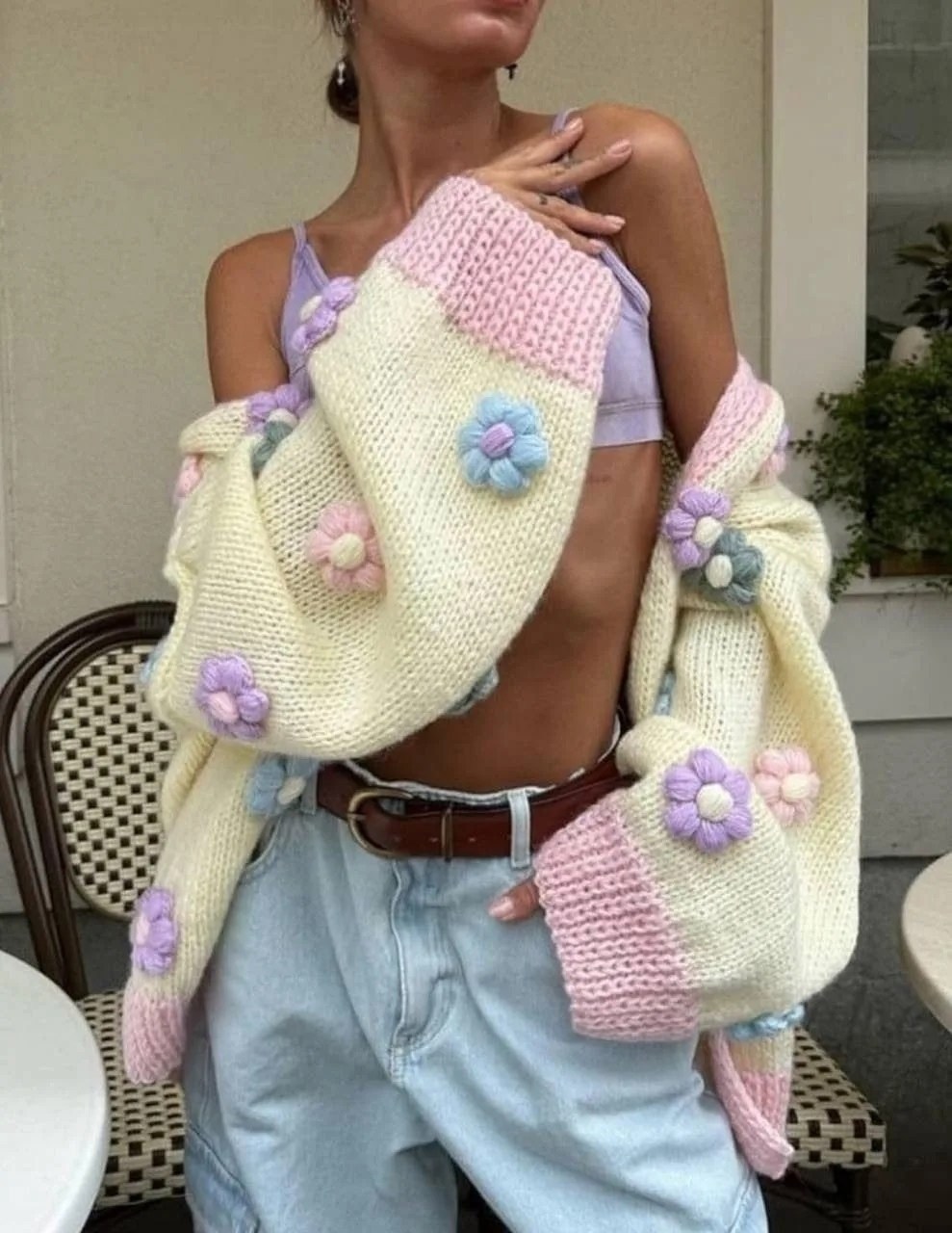 вязаный кардиган,вязаный кардиган с объемными цветами,кардиган вязанный,кофта кардиган,кардиган с цветочками