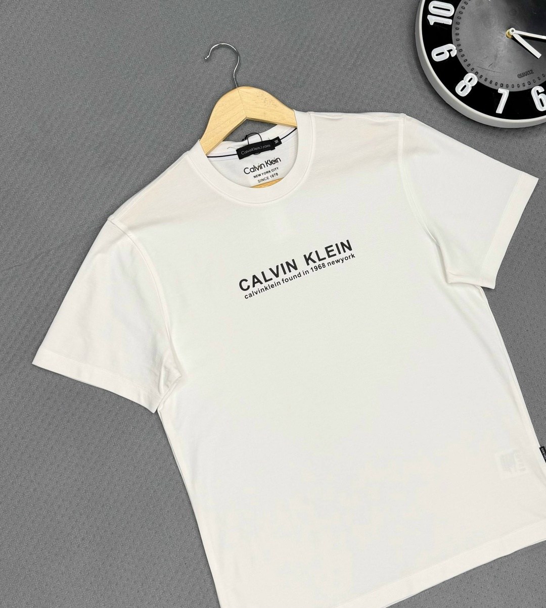 футболки мужские,мужская футболка calvin klein,футболка кельвин кляйн бордовая,футболка,футболки для мужчин