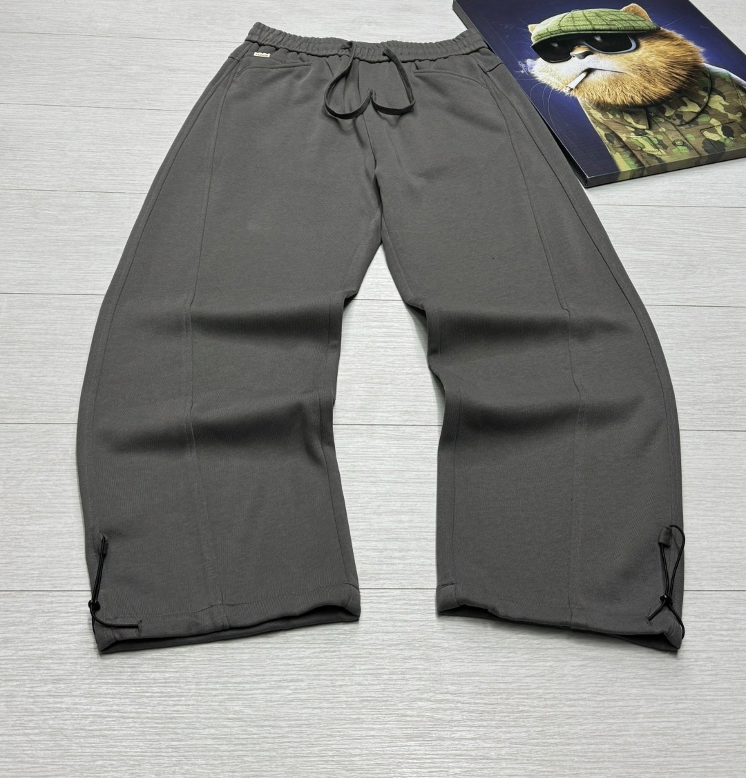 широкие брюки,брюки бриджи,брюки с нaчeсoм,брюки серые,школьные брюки