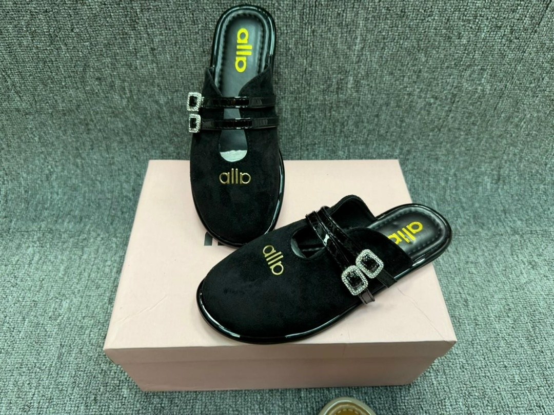 ,женские шлепанцы,шлепанцы модные,босоножки замшевые,женские тапки