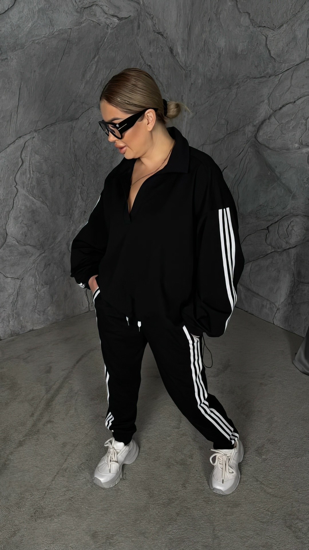 женский спортивный костюм adidas,костюм спортивный,женский спортивный костюм,спортивный костюм с полосками,адидас костюм женский