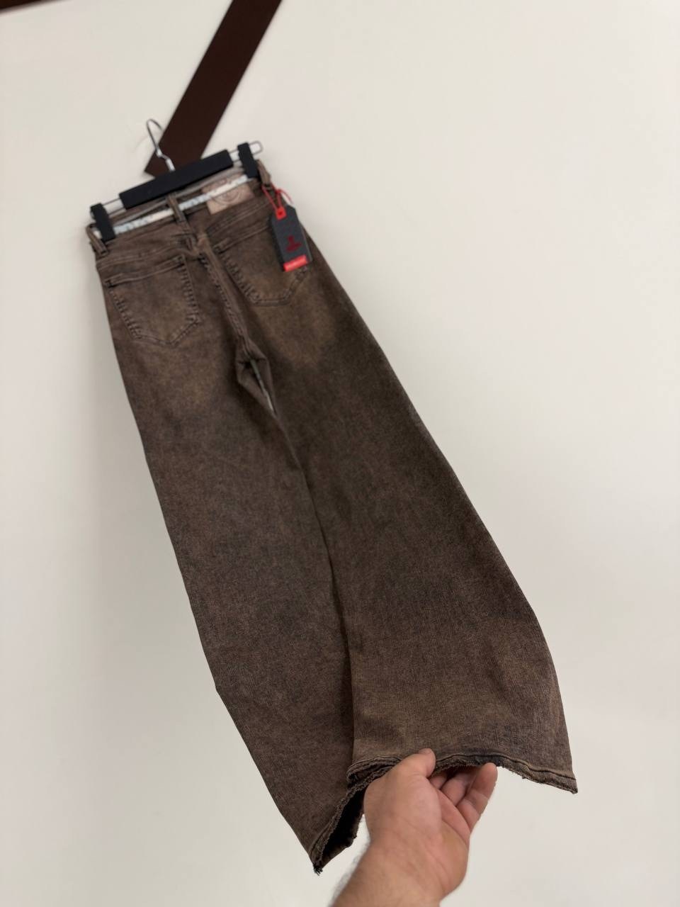 женские джинсы,джинсы широкие,джинсы повседневные,джинсы цвета мокко,джинсы