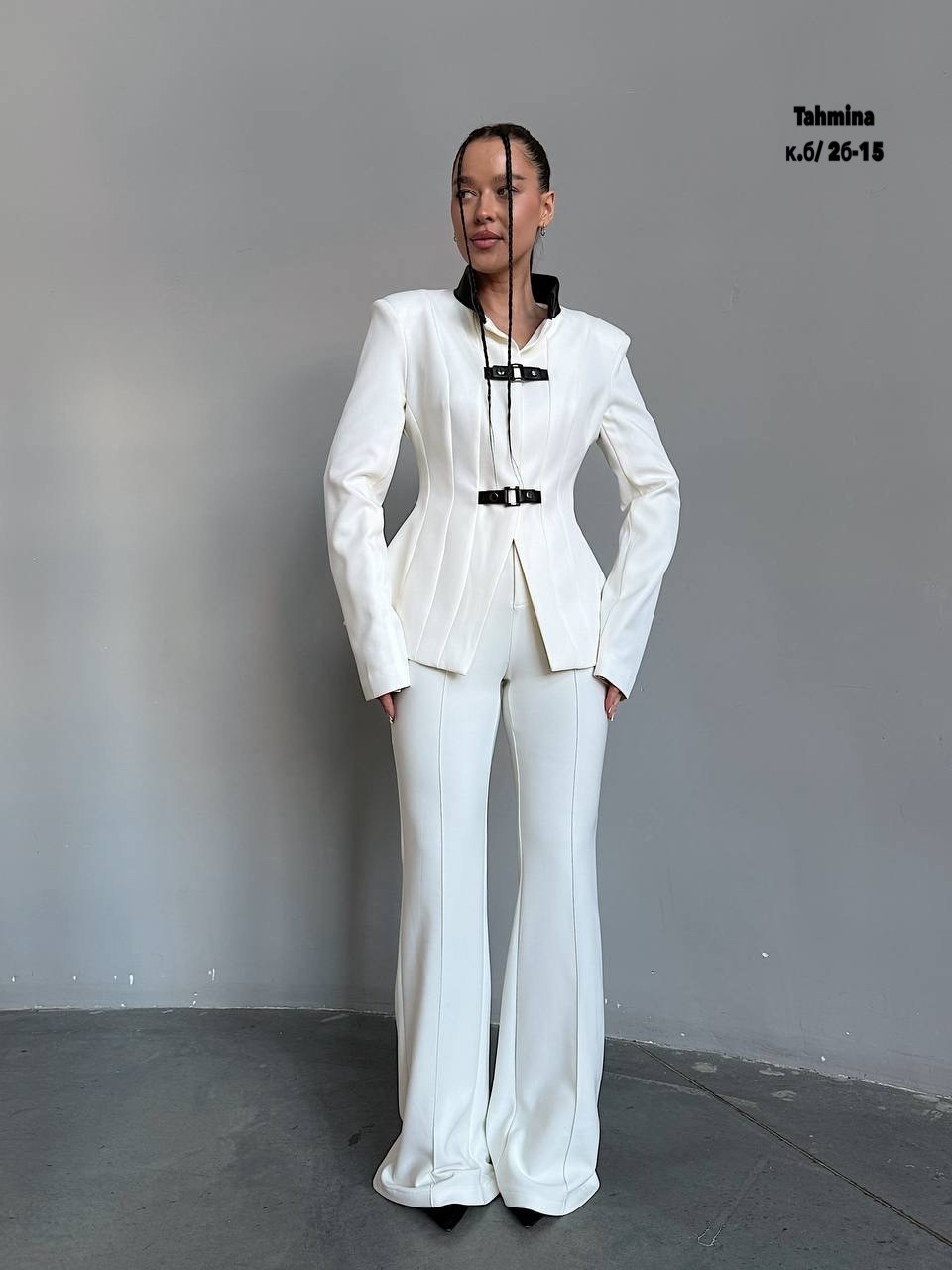 жакет с баской,женский брючный костюм,пиджак с баской,брючный костюм,пиджак женский с баской