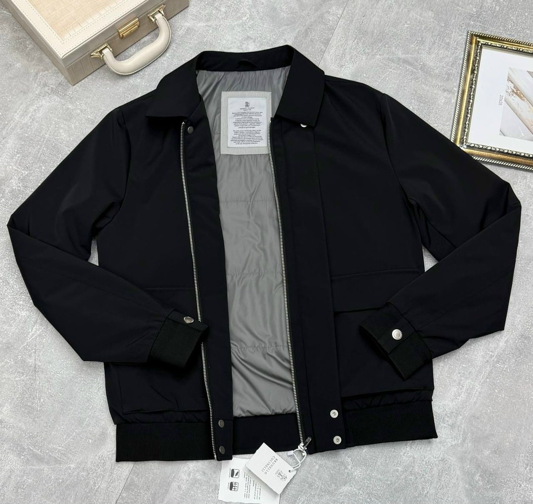 куртка бомбер,повседневная куртка,куртка,легкая куртка,стильная куртка