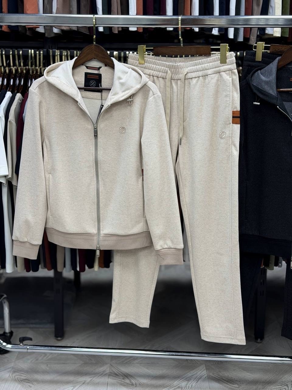 спортивные костюмы brunello cucinelli,спортивный костюм,спортивный костюм на флисе женский,спортивный костюм loro piana,dsquared tracksuit grey