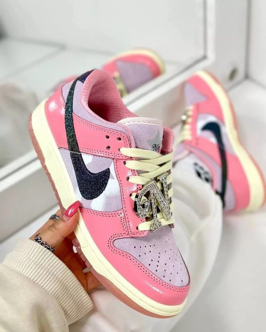 кроссовки nike женские,кроссовки женские розовый,найк данк розовые,розовые кроссовки sb dunk low,женские кроссовки