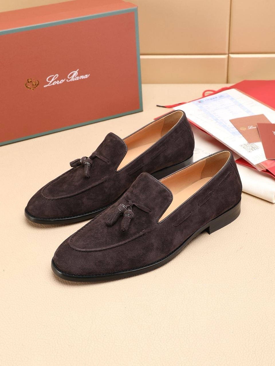 мужские замшевые лоферы,лоферы мужские с кисточками саламандер,мужская брендовая  moda italiana замшевые кожаные туфли с кисточками,мужская классическая модельная  лоферы,замшевые лоферы