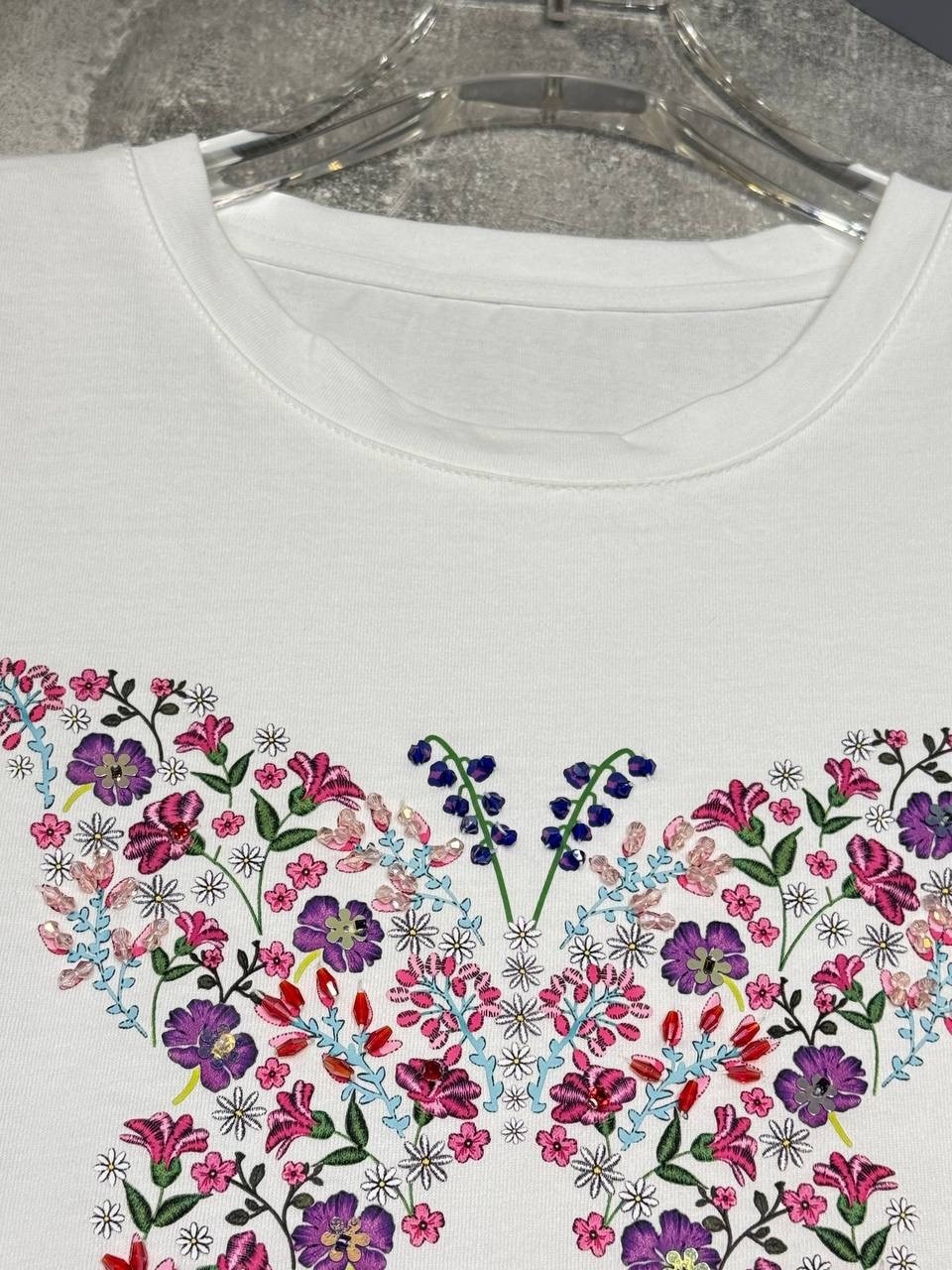 женская футболка,футболки для женщин,дизайн футболки,футболка с бабочками,футболка с принтом