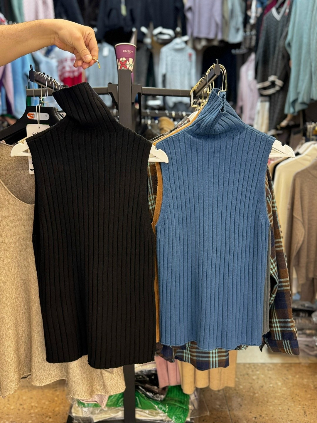 водолазка с жилеткой,водолазка безрукавка,топ водолазка без рукавов,топ женский