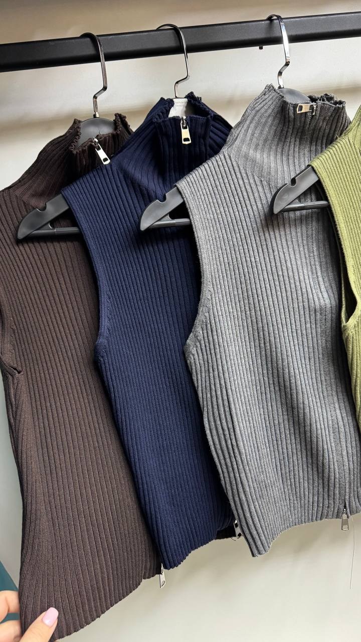 трикотажный жилет,жилет с воротником,женский вязаный жилет,кофта женская,вязаный жилет