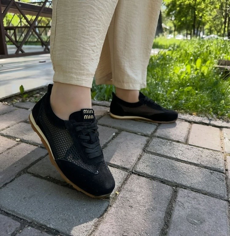 кроссовки женскиe,,черные кроссовки,спортивная ,комбинированные кроссовки