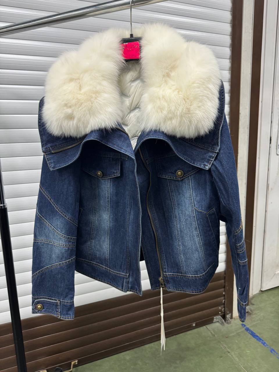 куртка джинсовая,джинсовая куртка с натуральным мехом женская,джинсовая куртка с мехом,джинсовая куртка с мехом женская,джинсовка с мехом