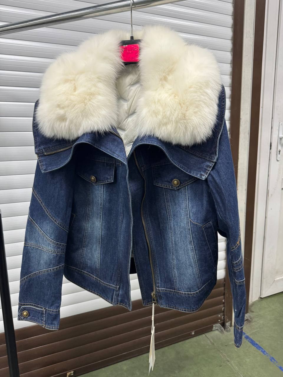 куртка джинсовая,джинсовая куртка с натуральным мехом женская,джинсовая куртка с мехом,джинсовая куртка с мехом женская,джинсовка с мехом