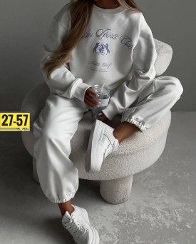 Костюм