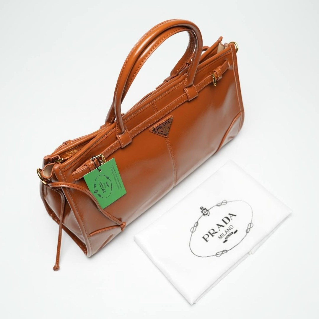 сумки,сумка саквояж эконика черная,сумка-саквояж,женская кожаная сумка,сумка женская