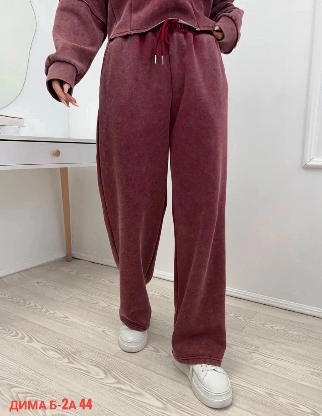брюки модные,широкие брюки на резинке из велюровой ткани darsi.studio 502417871,брюки велюр,штаны варенка,штаны женские