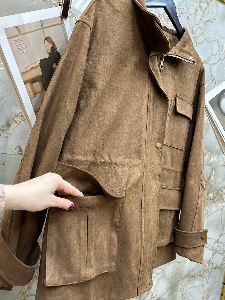 куртка из натуральной замши,трендовая модель куртки из натур замши,замшевая куртка,куртка замшевая женская,куртка кожаная