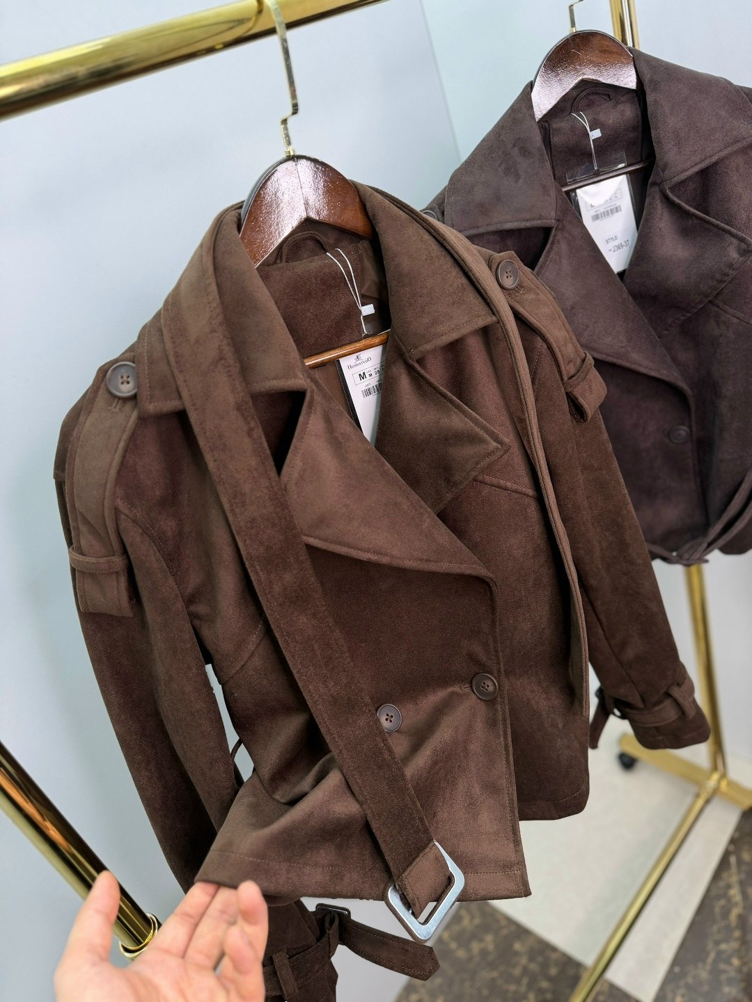 куртка косуха замшевая коричневая с поясом tadari,женская куртка из замши шоколад,куртка косуха замшевая коричневая tadari,куртка замшевая женская,куртка замшевая