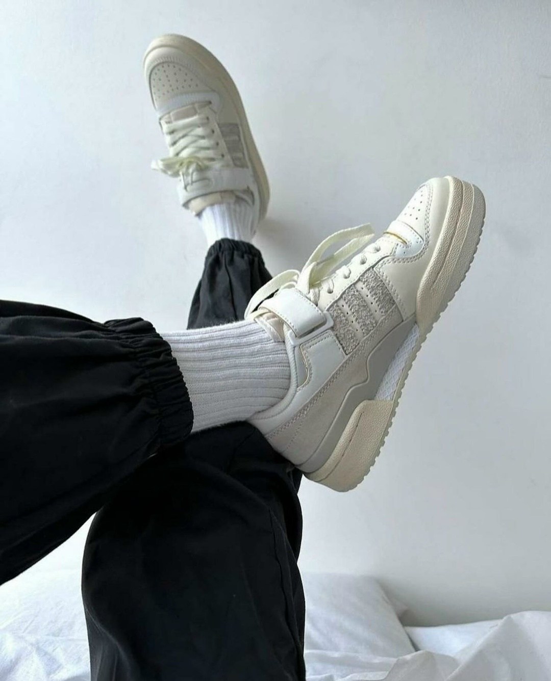 женские кроссовки adidas,кроссовки adidas,adidas forum low 84 бежевый лайт,женские кроссовки adidas gazelle bold,adidas forum 84 low бежевые