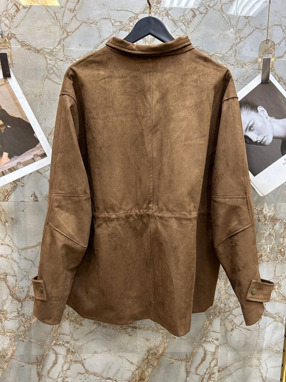 куртка из натуральной замши,трендовая модель куртки из натур замши,замшевая куртка,куртка замшевая женская,куртка кожаная