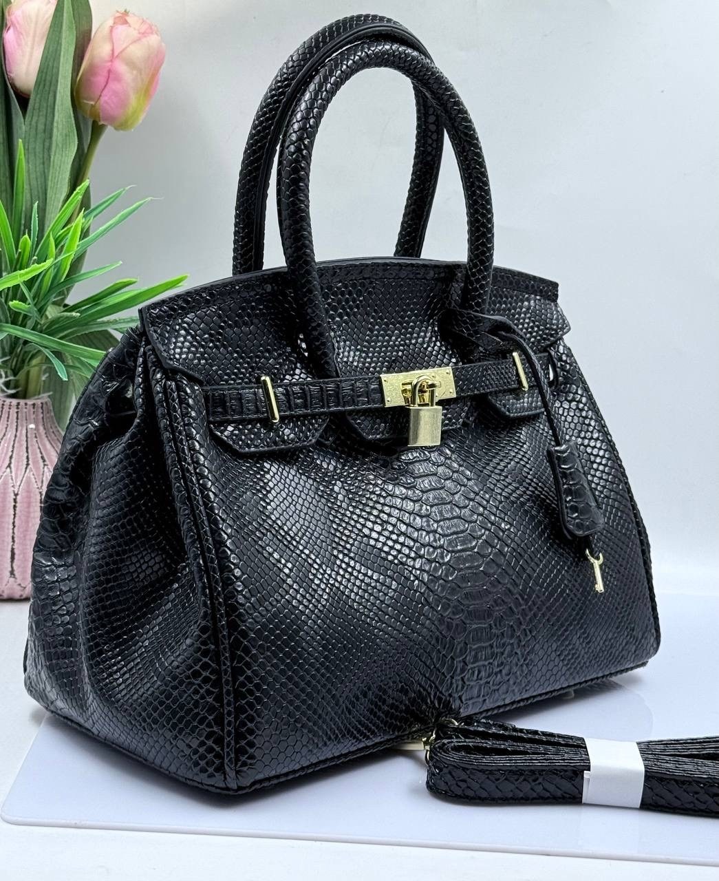 сумки,сумка hermes birkin 35 крокодиловая,сумка hermes birkin 35 с брелком лошадкой чёрный,женские сумки,сумка эрмес биркин 35см