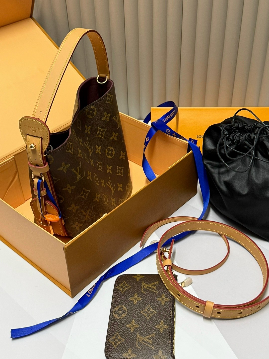 louis vuitton сумка на плечо,сумка женская louis vuitton,louis vuitton сумка,сумочка луи виттон,сумка луи виттон