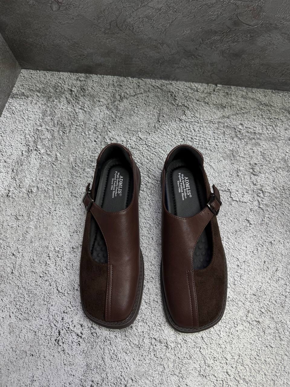 ,женская ,обуви,лоферы коричневые с ремешком замшевые,туфли женские