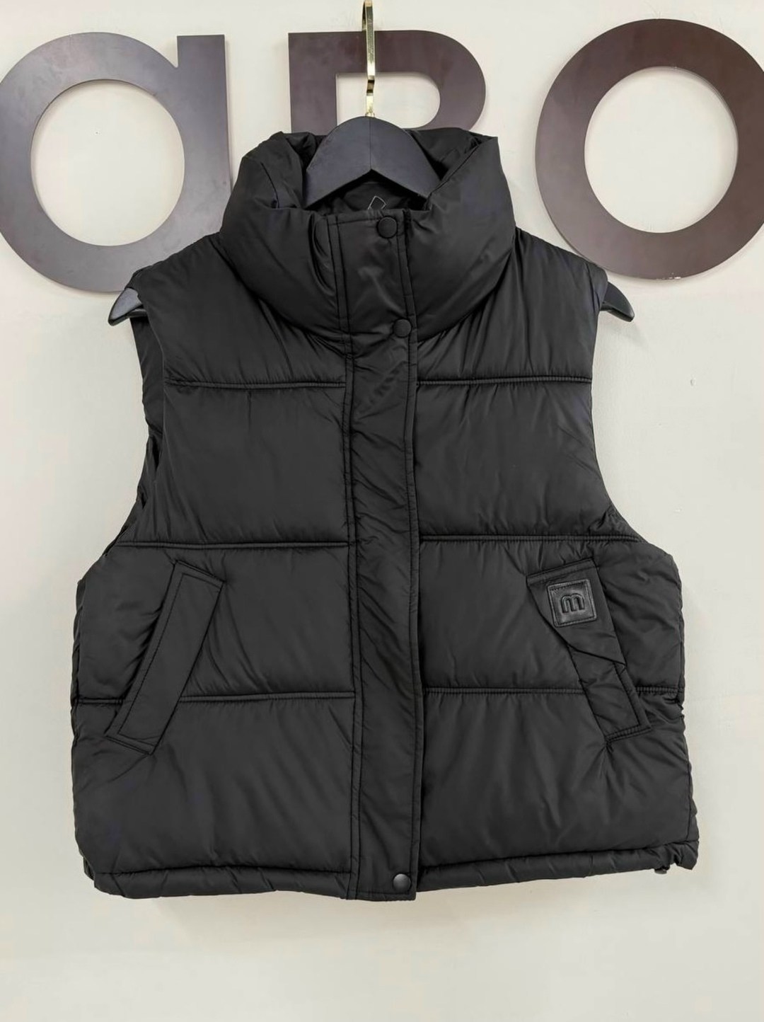 жилет женский,теплый жилет,жилетка женская,жилет,безрукавка жилет