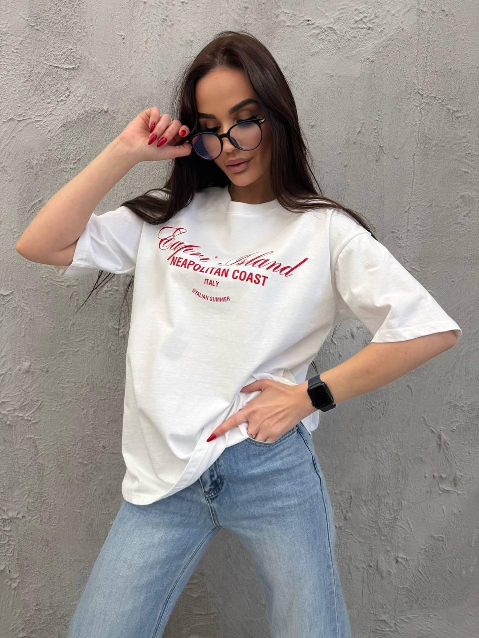 футболка оверсайз женская,женская футболка,футболка оверсайз,футболка женская белая с принтом оверсайз,футболка женская оверсайз белая апрель