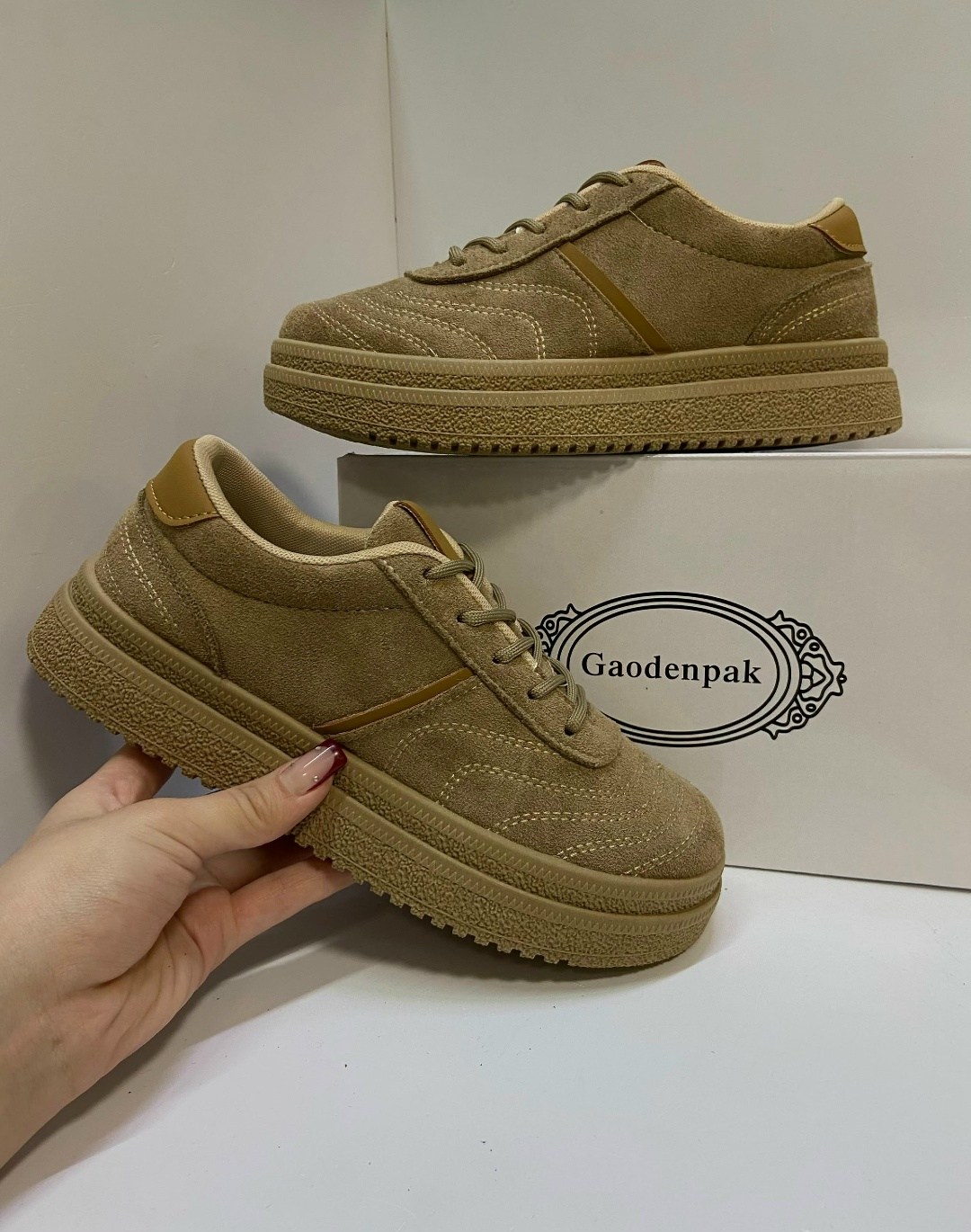 ,женские кроссовки,повседневные кроссовки, женская,кроссовки модные