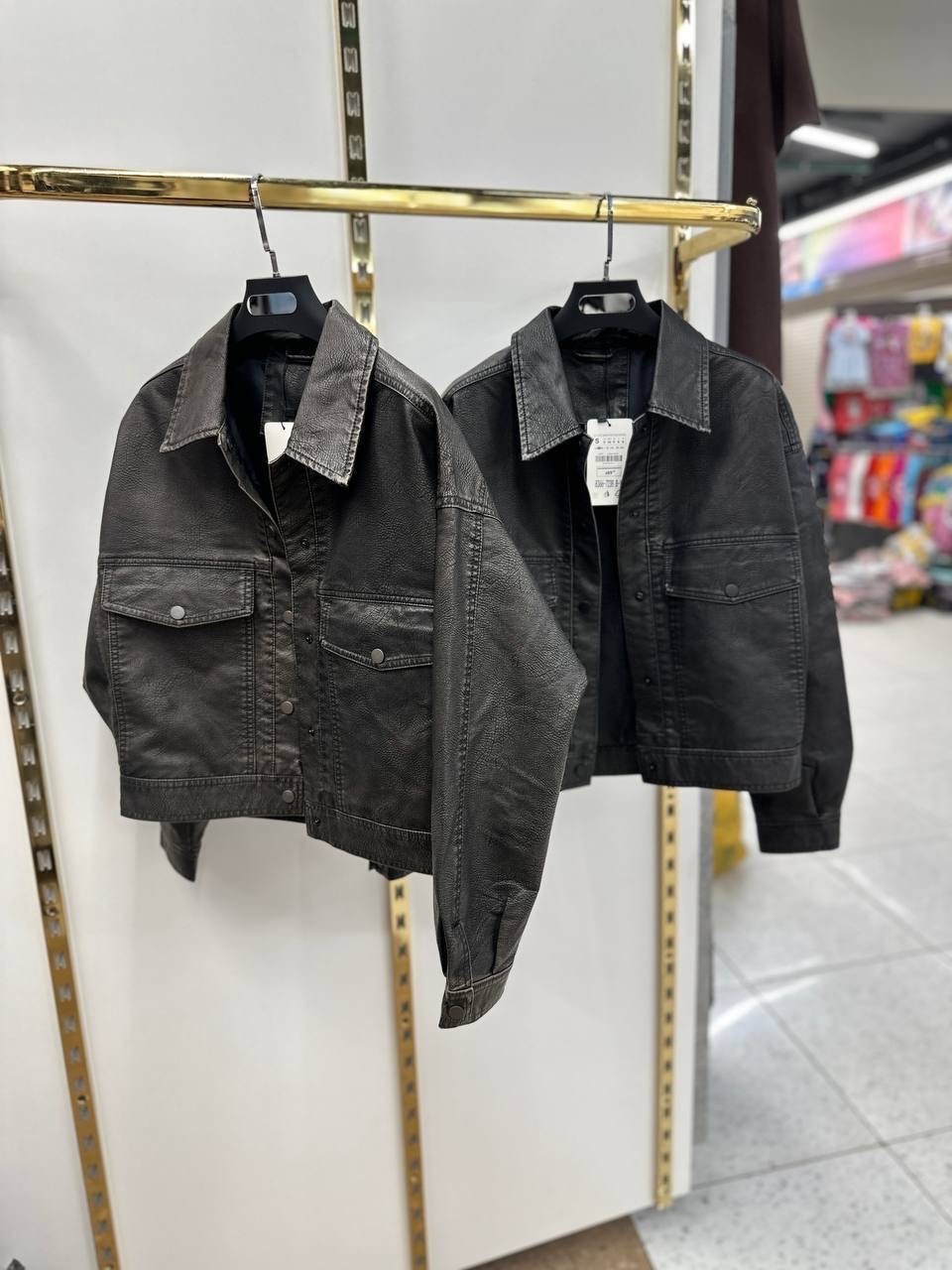 женская кожаная куртка,кожаная куртка,женская куртка,куртка,куртка косуха