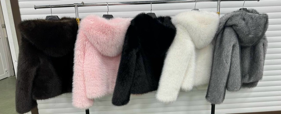 короткая куртка из лисьего меха с капюшоном для женщин,шубка,шуба искусственная,шуба из искусственного меха для женщин,шуба из песца