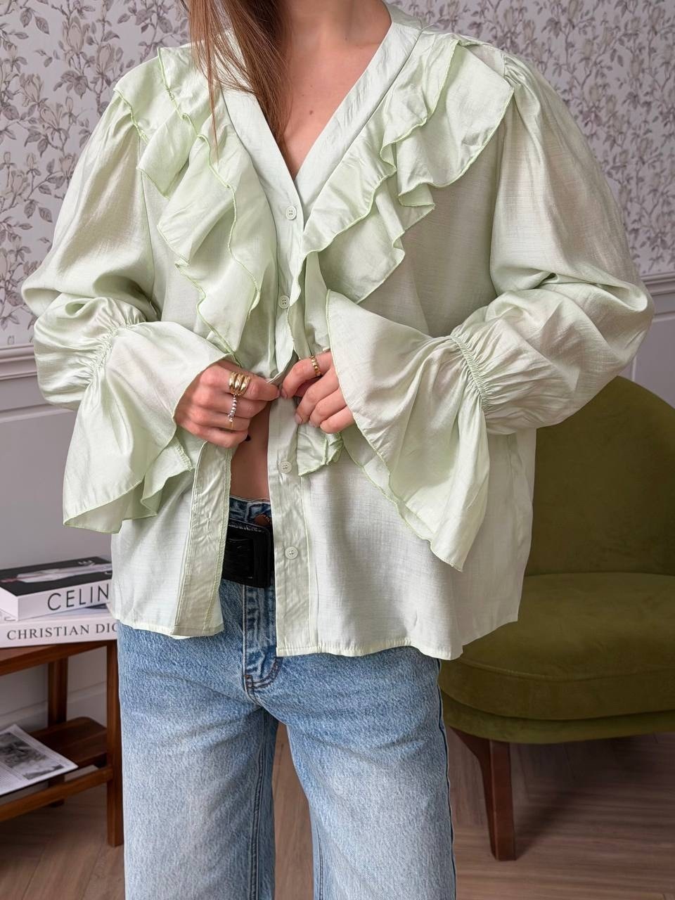 блузка с оборками,рубашка с рюшами,женская рубашка с рюшами,женская блузка,рубашка с оборками