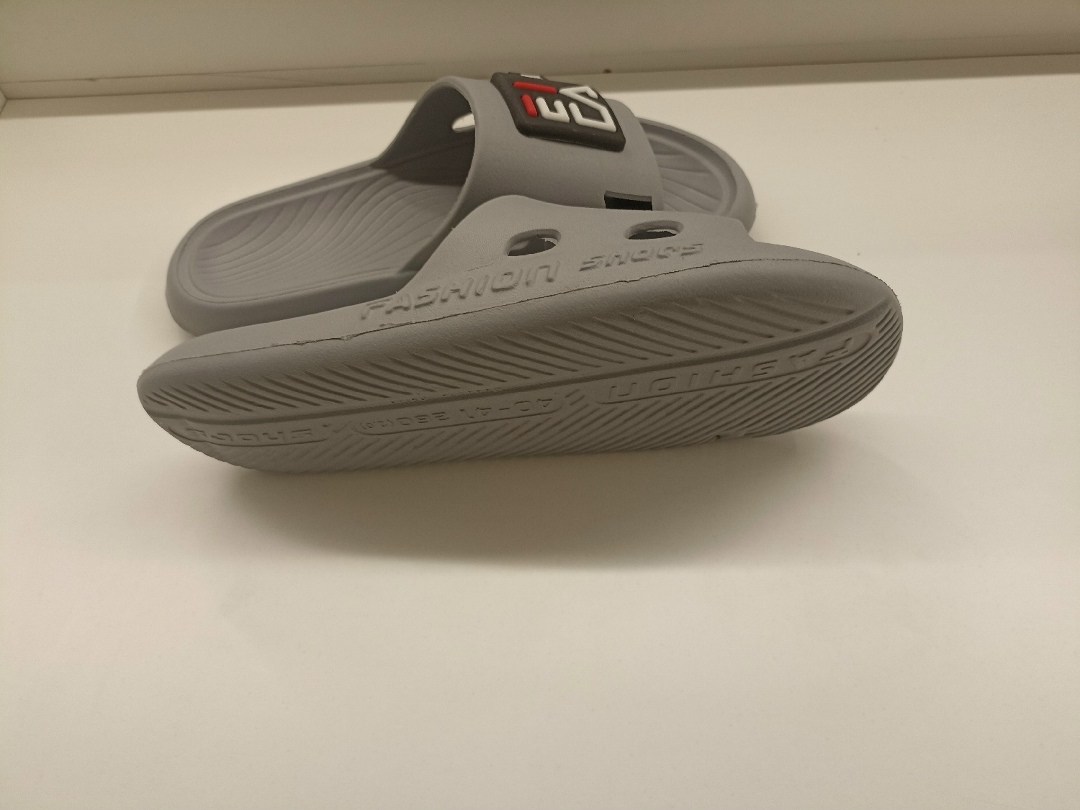 ,шлепанцы мужские,шлепанцы подростковые,спортивные шлепанцы,женские шлепанцы