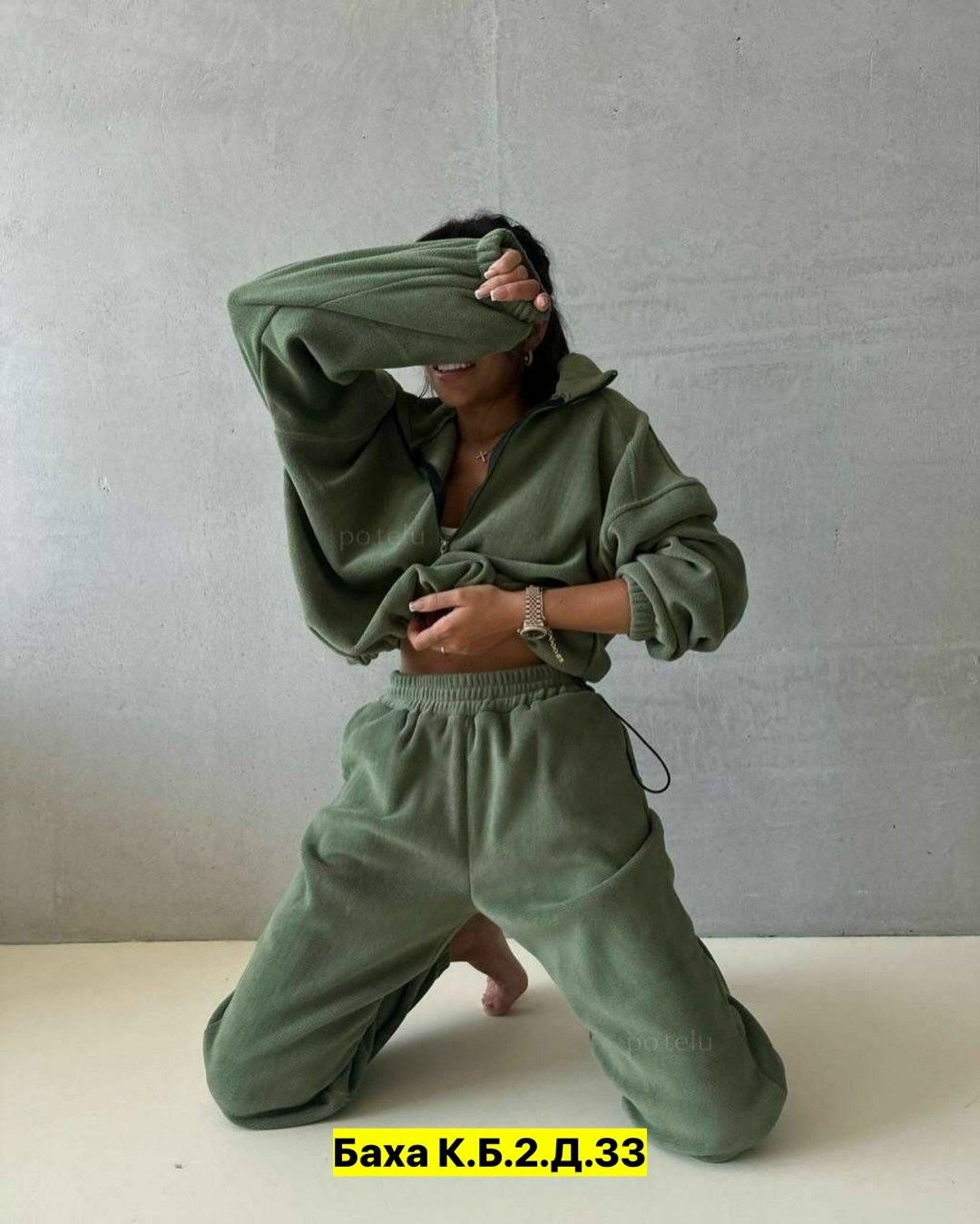 костюм женский на флисе,женский спортивный костюм на флисе,женская спортивная одежда,женский теплый спортивный костюм на флисе,костюм спортивный женский