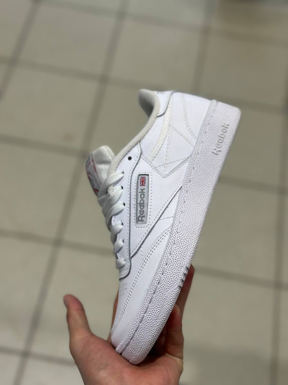 кроссовки reebok classic,кроссовки reebok белые,кроссовки reebok,кроссовки reebok club c 85,мужские кроссовки reebok club