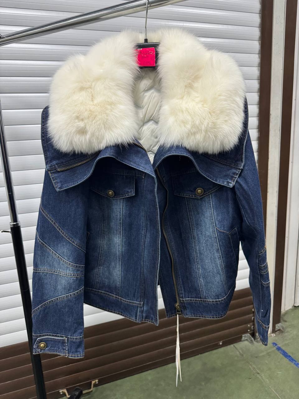 куртка джинсовая,джинсовая куртка с натуральным мехом женская,джинсовая куртка с мехом,джинсовая куртка с мехом женская,джинсовка с мехом