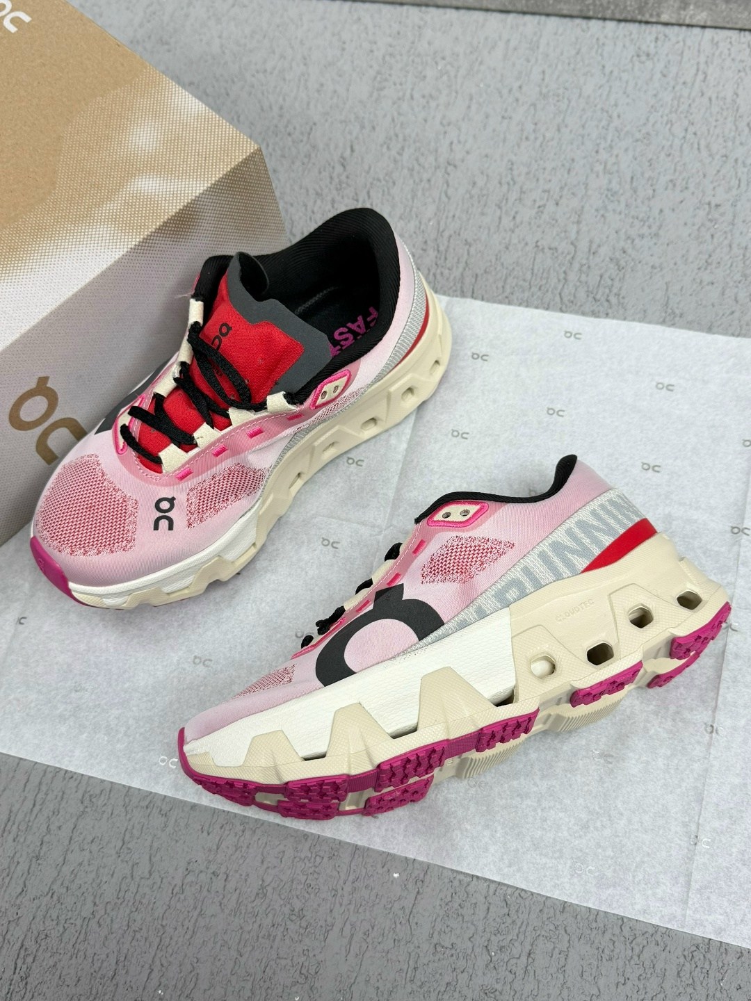 кроссовки,кроссовки on cloudmonster,кроссовки on,женские кроссовки,кроссовка
