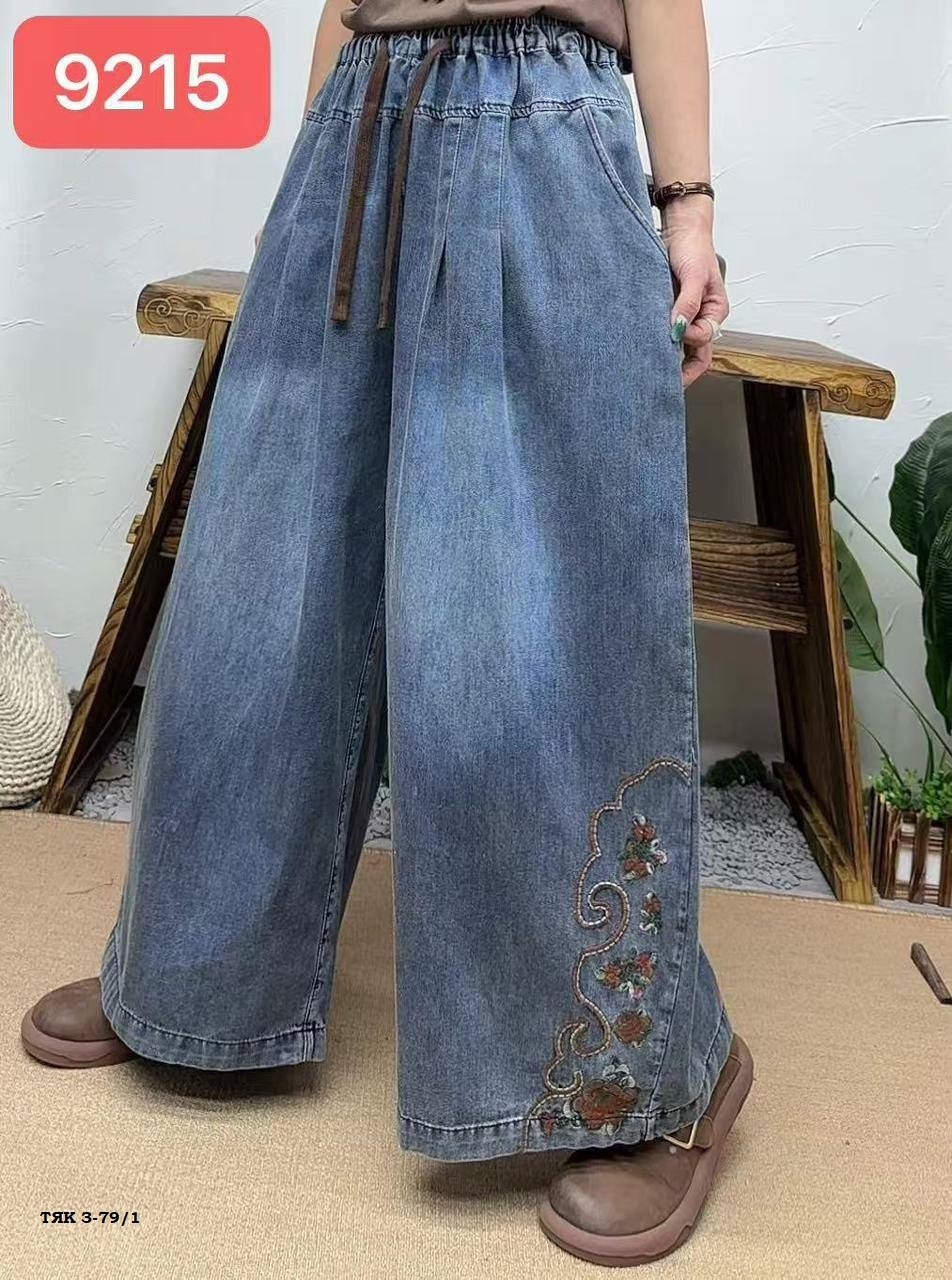 джинсовые широкие брюки,джинсы широкие,женские широкие джинсы,женские джинсовые брюки с широкими штанинами,джинсы с вышивкой
