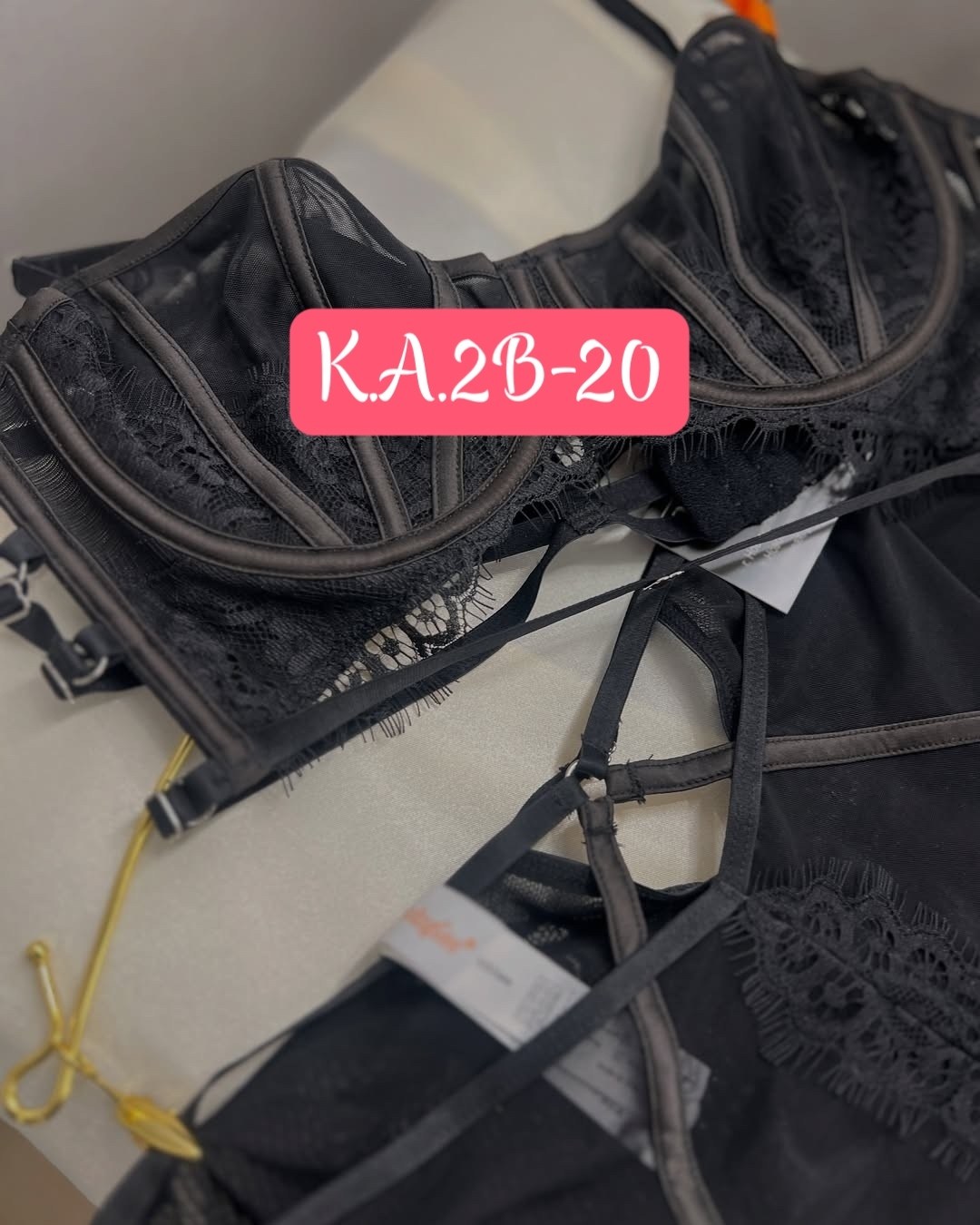 комплект женского нижнего белья,нижнее белье комплект кружевное,нижнее белье женское кружевное комплект,комплект нижнего белья,кружевное белье