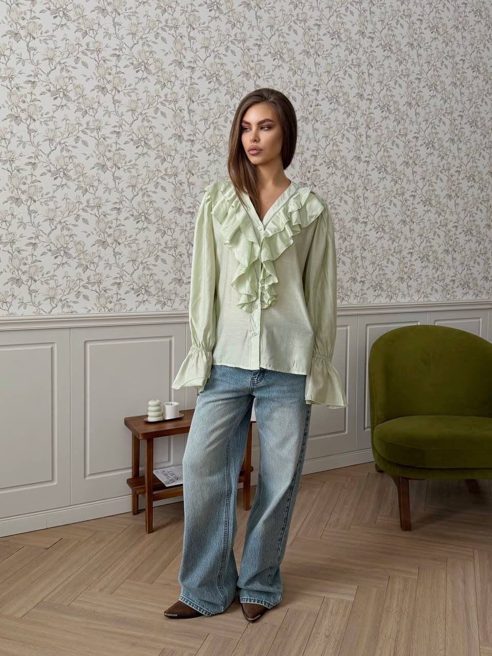 блузка с оборками,рубашка с рюшами,женская рубашка с рюшами,женская блузка,рубашка с оборками