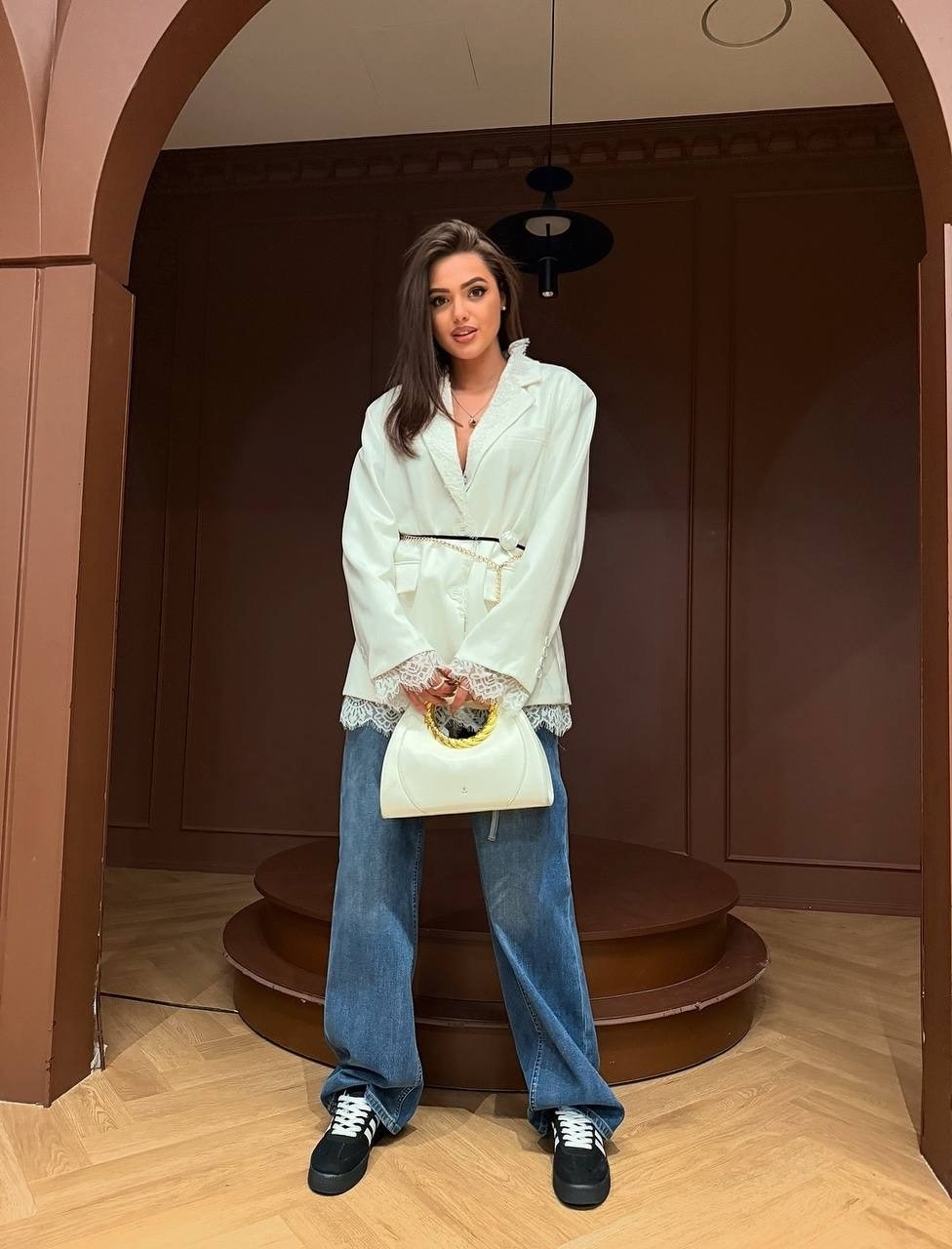 женское стильное платье-пиджак тренд 2026,девушка,стильные наряды,платье пиджак,пиджак женский