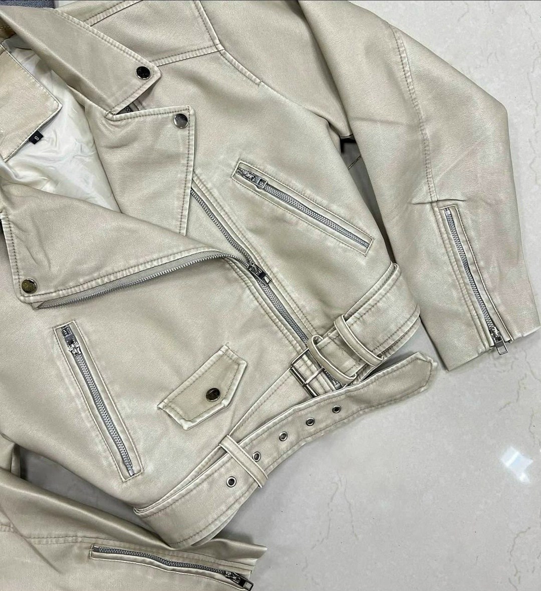 женская куртка из искусственной кожи,косуха куртка,кожаная куртка,куртка женская кожаная,женская байкерская куртка из искусственной кожи